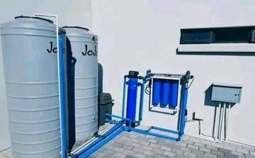 JoJo water tanks connected to a borehole system in Gauteng